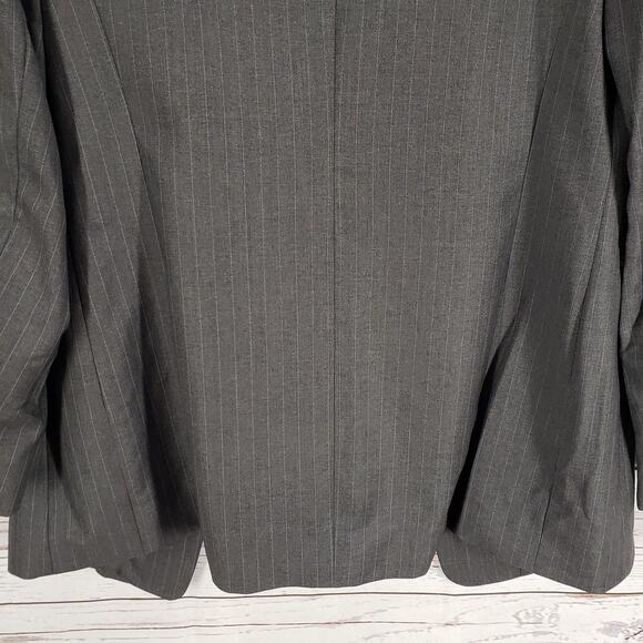 Lafayette 148 New York Gray Pinstriped 100%Wool Blazer Jacket Size 10 - Picture 15 of 15